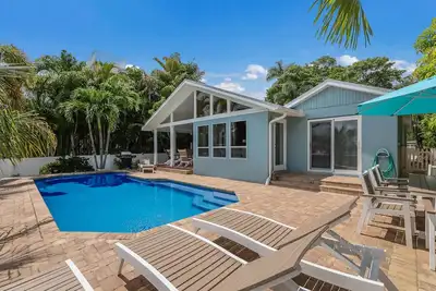 Image de Canal Front Family Home with Private Dock and Heated Pool!