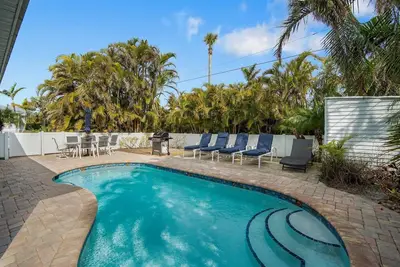 Image de Family Home with Pool Near Gulf Beaches - Corona Joe's Beach Cottage