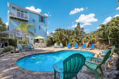 Image de Island Home with Private Pool, Oversized Front Porch, and Poolside Dining!
