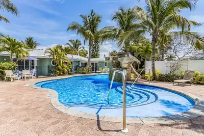 Image de Heated Pool! Beautiful Condo, Close to Beach - Blue Lagoon 1