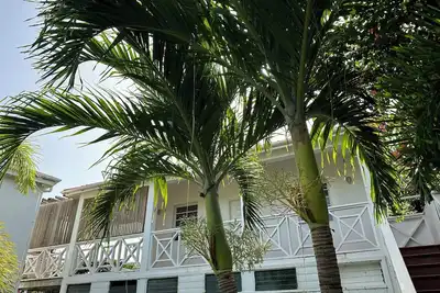 Oceanfront Studio w/Amazing Views and Private Beach Access.