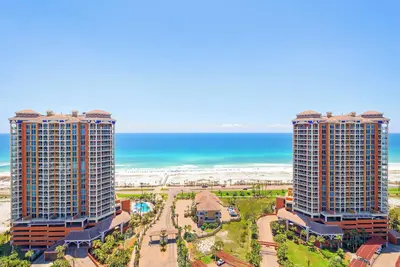 Image de 20th Floor Gulf Views @ Portofino Sleeps 7!