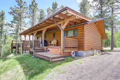 Image de Pineview Cabin - Hot Tub, Grill, Views!