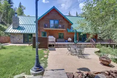 Image de Bear Butte Gulch Lodge | 4 Bed, 2 Bath