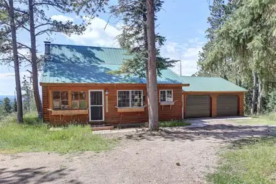 Image de Wanderlust Cabin - With private hot tub!