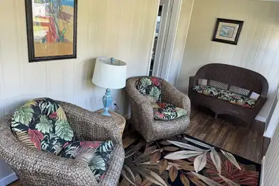 Image de Cozy cottage located in downtown east tawas