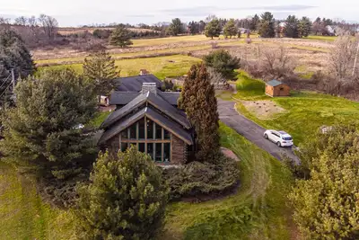 Image de Charming Cabin 3, 600sf with Playground, Hot Tub, Sauna & Private Pool!