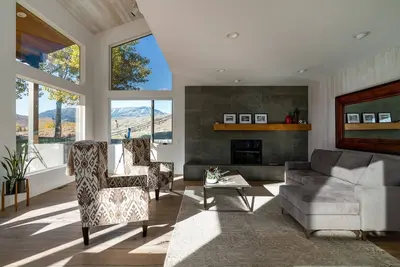 Image de Stunning Elkhorn Retreat