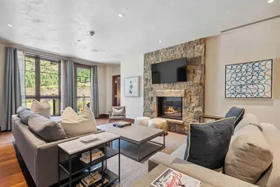 Image de Solaris 6c West - 2 Bedroom + Den