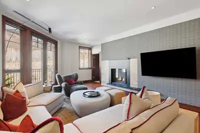 Image de Solaris 5e West - 2 Bedroom + Den