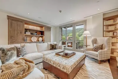 Image de Solaris 4b East - 3br + Den