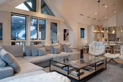 Image de Solaris Phfe - 5 Bedroom + Den