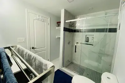 Image de Cozy and New Basement Guest Suite in Brampton, On