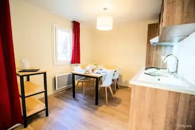 Image de 4 Pièces 8 Personnes
