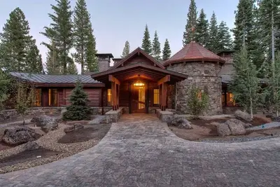 Image de Country Chateau in Tahoe's Martis Camp