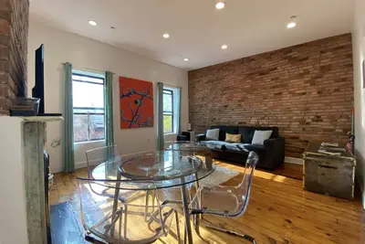 Image de Brooklyn's Best- Sunny & Spacious Brownstone Apt