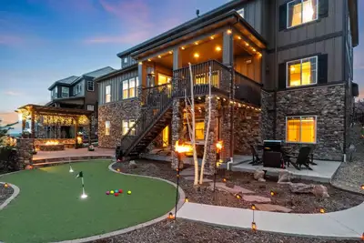 Image de Sunset Casa: Golf & Lake Views, Hot Tub, Fire Pit, Sleeps 23