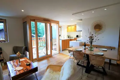 Image de Appartement lumineux avec terrasse, proche pistes et commodités, Les Gets
