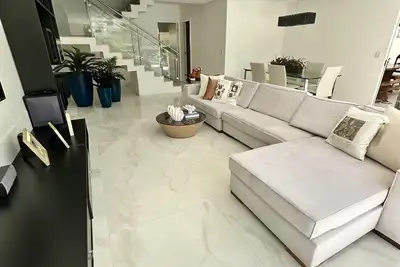 Image de Exclusive pool - close to the beach - clubs and shopping centers