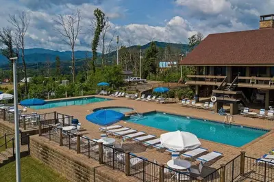 Image de Cleaning fee waived with 6 night stay! !