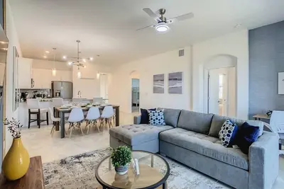 Image de Fun Retreat / Game Room / Waterpark Access