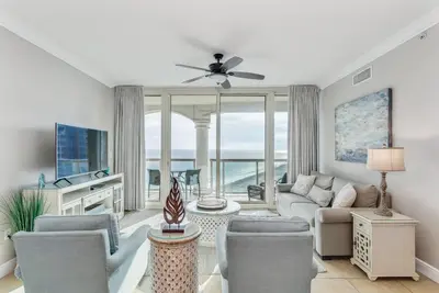 Image de P3-1803 2b Gulf Front Tower 3- Indoor Heated Pool!