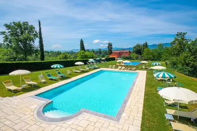 Image de Appartement spacieux avec véranda meublée, Wi-Fi, climatisation, 2 piscines
