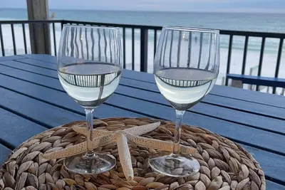 Image de \"Sandy Toes\" On The Sand!