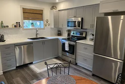Image de Modern & Private 2br Suite