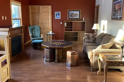 Image de Cozy Northwoods Cabin