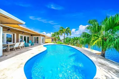 Image de Exquisite Heated Pool+Waterfront! 1 Mile To Beach!