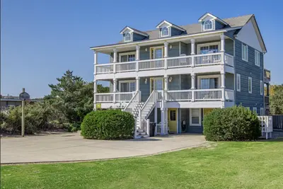 Image de Relaxing Semi Ocean Front Retreat with Elevator, Private pool and Hot Tub