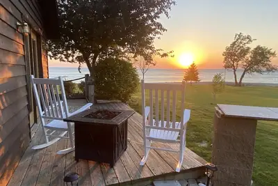 Image de Hansen Shores on Sunset Point - 300 Ft Shoreline - Full Kitchen/sleeps 9