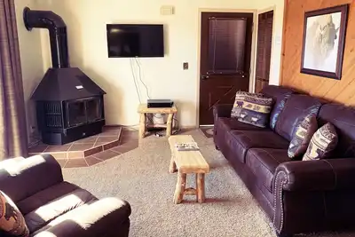 Image de New Listing! Quiet 2 Bedroom Mountain Retreat in a Center of a Mountain Valley