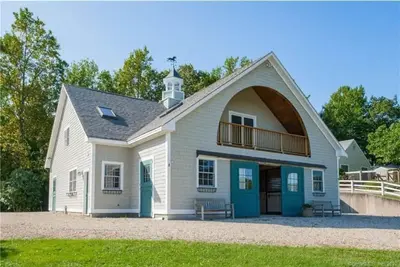 Image de Mountaintop Horse Farm with Heated Pool