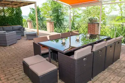 Image de Maison de vacances privée avec bain à remous, piscine privée, Wifi, climatisation, terrasse