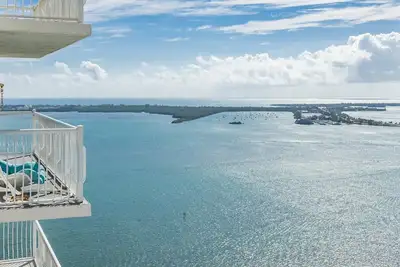 Image de Unité Miami Brickell, avec balcon, piscine 1 pkg gratuit, Miami Brickell Unit whih balcony and free