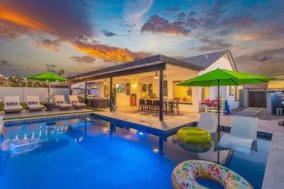 Image de Modern Cactus - Heated Pool and Hot Tub