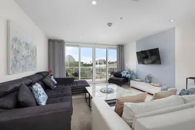 Image de Luxury Palm Beach Condo at Las Islas 13 by Bocobay