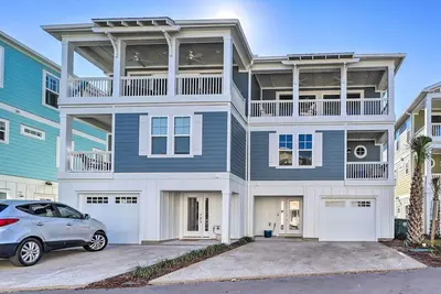 Image de Kure Beach Townhome: Short Walk to the Beach!