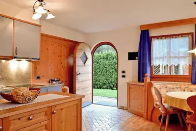 Image de Appartement \"Ciasa Mirio Pütia\" avec vue sur les montagnes, Wi-Fi et jardin