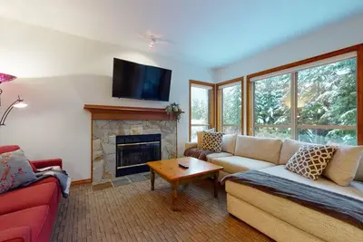 Image de 2br Ski In /Ski Out Condo | Hot Tub | Free Parking