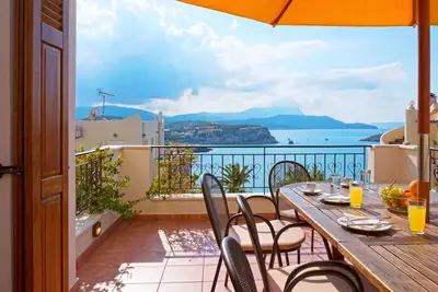 Image de Traditional Pool Villa with Sea and Mountain View