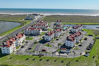 Image de Beach Club 262 | Close to Gated Pool & Beach
