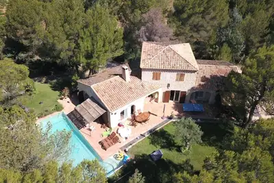 Image de Belle Demeure type provençal avec vues à 360 degrés