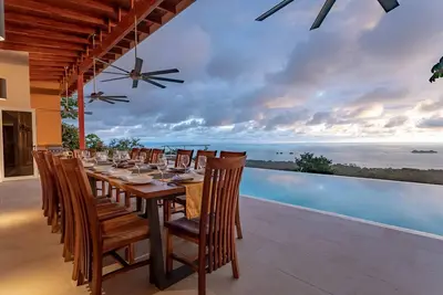 Image de Perfect for large groups/luxurious/huge ocean view/gated/private/sleeps up to 14