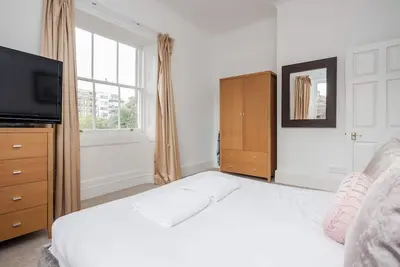 Image de Premium High Ceiling Georgian Luxury Apartment with Parking in Canary Wharf Ldn