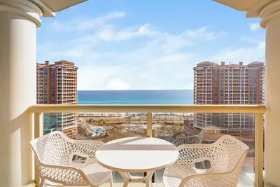 Image de Summer starts Here! Gulf Views @ Portofino 4-1606!