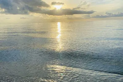 Image de Lovely Home! Paradise at Sunny Isles Beach! 2bd/2bth Ocean View Beach Condo.