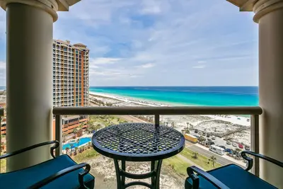 Image de P5-1208 2b Gulf Front w/ Sunrise Views!